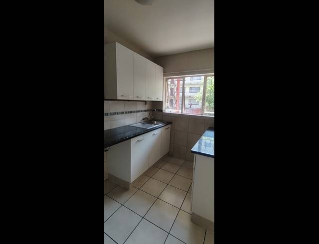 2 BEDROOM APARTMENT FOR SALE IN RANDBURG CENTRAL